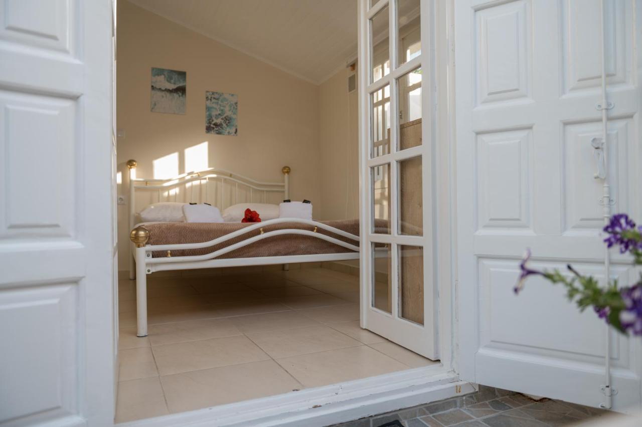 Sea View Residence Nea Kios Exterior photo